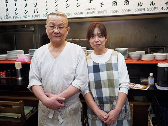 中華 春香　店主