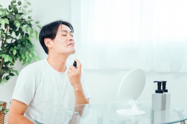 加齢臭対策、年相応の香り　おじさんがつけてもOKな香水、NGな香水の画像