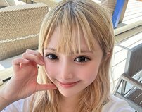 “あゆ役”でブレイクの安斉かれん、ド派手ピンクドレスで“ドキンちゃんタトゥー”を披露「めっちゃ可愛い〜」