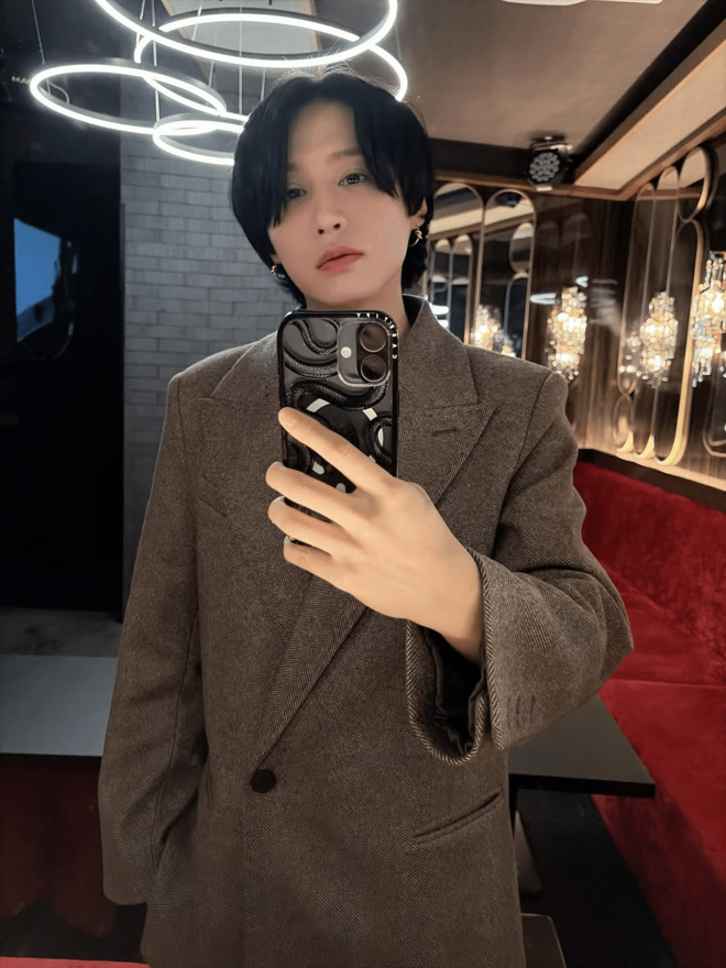 ホスト転身の神田沙也加さんの元恋人・前山剛久、金髪イメチェンでウィンク＆ピース　源氏名が一部で物議の画像