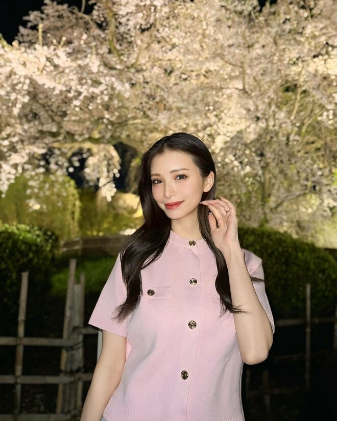 「初めて過去に戻りたいと…」元キャバ嬢大人気インフルエンサー＆実業家、不倫夫との“再構築”匂わすの画像