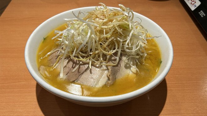 日高屋の王道「麺類」を自分好みにカスタマイズできる“裏技”　物価高時代の庶民の味方「全106メニュー」実食レポート【前編】の画像