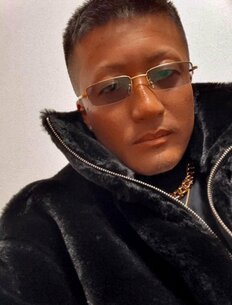 ゴリゴリタトゥーの元暴走族総長、美女タレントとのデートで「歯はヤベェだろ」…『ラヴ上等』カップル2Sに反響続々