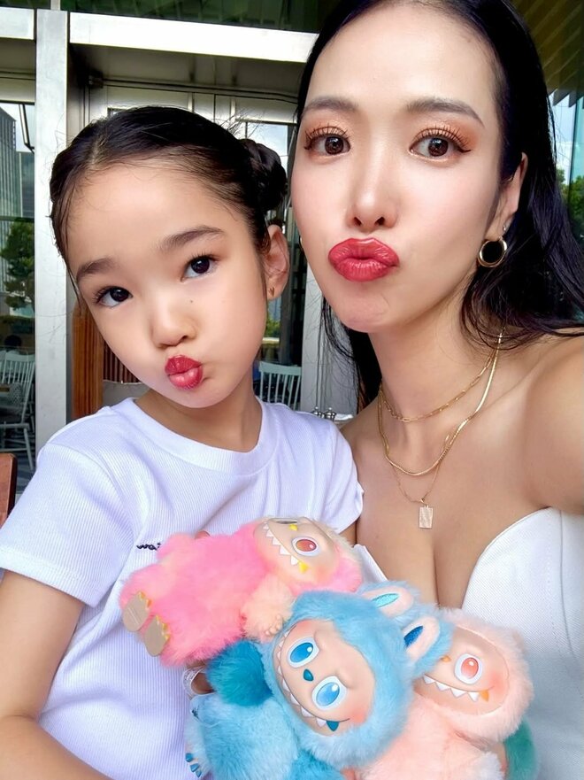 草刈正雄の娘・紅蘭、マッチョ男性とのイタリア密着バカンスに「めちゃくちゃ気になります」の声　1か月前にも“匂わせ”投稿の画像