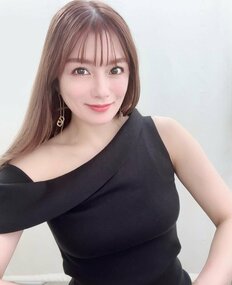 整形疑惑を否定した“平成ギャルの立役者”がプチプラ縛りメイクを公開し大反響、40代となった元カリスマの最新姿