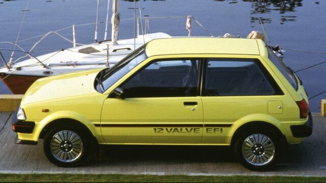 黄色のスターレット