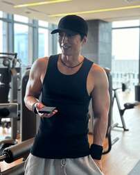 「少年に見えました」来月58歳・大沢たかお、超若見えシャープ近影に大注目　「危険なのでやめて」徹底役作りで話題