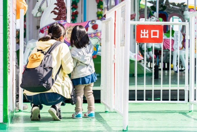 「テーマパークへの不満」ランキング、"キャストの対応"よりも深刻「我慢できない」ことは【第4位以下】の画像