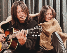 「瓜二つ」GLAY・TAKURO“まるで双子”な18歳長男とのツーショットに「全てがそっくり！」の声