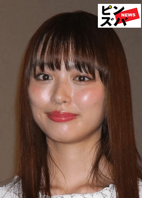 「このスタイルはヤバいって」内田理央、メガネ姿の制服ふうコーデで印象激変！「韓国の学生さんみたい」の画像