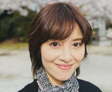 「メッチャ若い」荻野目洋子、夫とのラブラブツーショットがかわいすぎると話題「少女のよう」