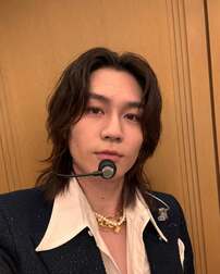 「色気がバチバチやばい」トラジャ松田元太の胸筋＆腹筋あらわな細マッチョ表紙が沸騰　渦中のフジで主演作も