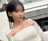 「凄いやつれてるよ」深田えいみ“追徴課税8000万”動画のげっそり頬コケ顔に心配の声と“サムネ詐欺”指摘！