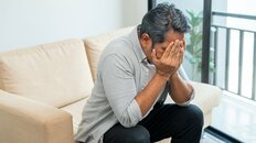 「パソコンや通信費は経費」57歳で早期退職。初のフリーランス生活で男性が直面した確定申告の壁【CFPが解説】