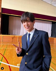 SnowManで“解散騒動”勃発!?目黒蓮と佐久間大介の“すれ違い”で…『滝沢歌舞伎』で結成「風呂友」消滅危機の一部始終！