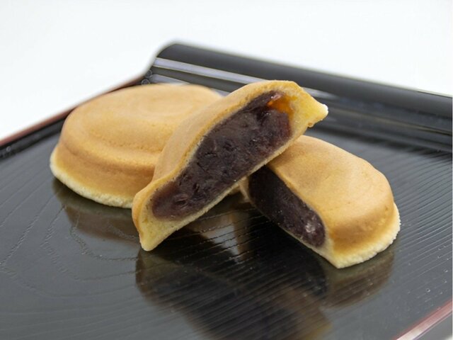 満月の『阿闍梨餅』