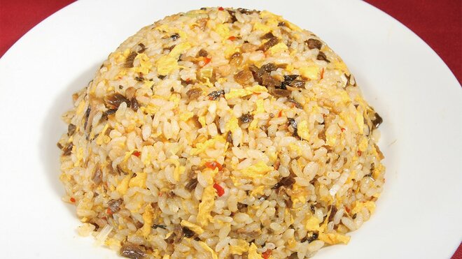 【神奈川・横浜中華街】四川料理店で味わう“新・京華樓特製チャーハン”　「四川料理 京華樓 本店」のピリ辛な一皿の画像