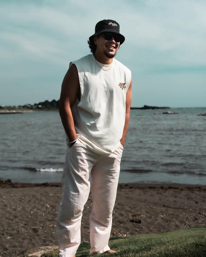 大谷翔平のラガーマン義兄、美人妻と“生まれたて赤ちゃん”との家族ショット公開の画像