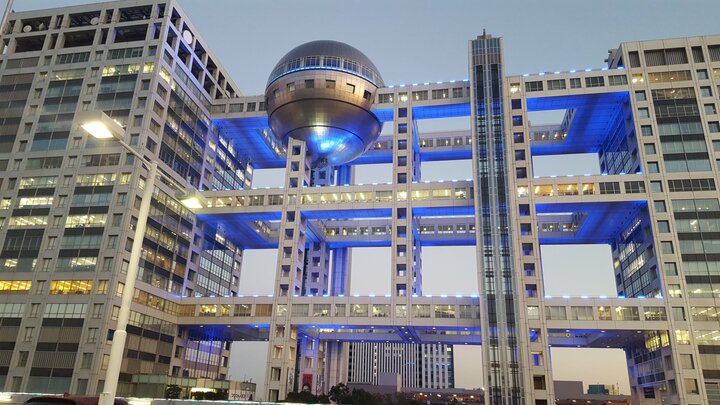 アナウンサー＆敏腕社員大量退社、窮地フジテレビを支える…「湾岸スタジオ」がNetflix・アマプラ・NHKにも重宝されるワケ 