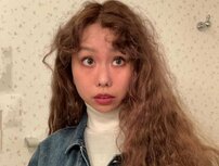 「もはや毛穴すらお洒落アイテム化」peco“毛穴もガンガン”無加工ショット公開「飾らないところが大好き」と反響