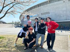 美少年、主演舞台にあった「シュークリーム差し入れ」にSNS沸騰 8か月経っても消えない「壁投げつけ事件」の大痛手