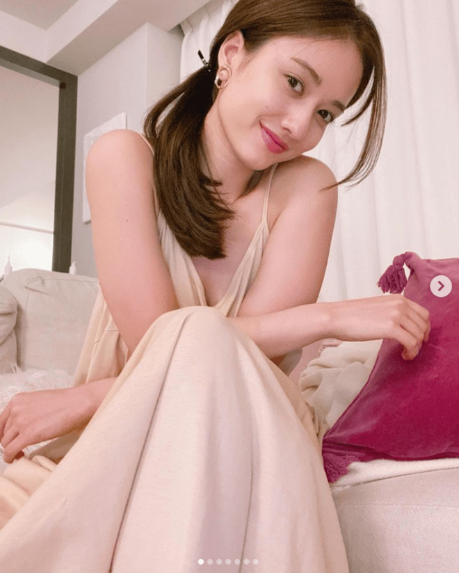 「もしかして彼氏?」谷まりあ、イケメンとキス!?匂わせふうインスタ投稿に「ジェラシー」「隣誰やー」とざわつくファン続出の画像