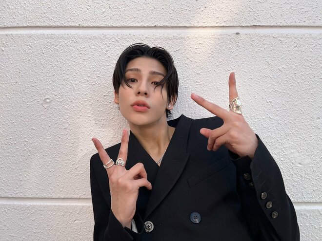 10～30代女子が選ぶ「スーツが似合うジャニーズ」ランキング！SnowMan目黒蓮『トリリオンゲーム』洗練されたスーツ姿を超えたパリコレモデルは？【第4位以下】の画像