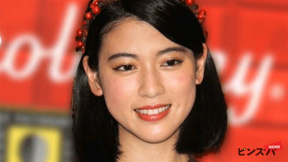 「格好いい」「勿体無い」三吉彩花、背中に大胆な“一輪の花タトゥー”が賛否両論沸騰「新しい人生はここから始まる」|概要|ニュース|ピンズバNEWS