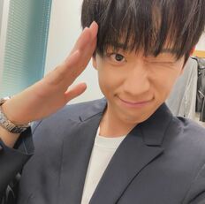 「こんな顔だったっけ」NEWS小山慶一郎、『ダウンタウンのガキの使いやあらへんで!』ジジ抜き“緊張表情”が沸騰　過去には疑惑に告白