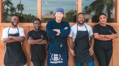なぜ24歳の日本人男性はアフリカ・ガーナで“二郎系ラーメン店”を立ち上げたのか【2026年上半期BEST】