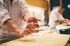 “回らない”寿司より人気だったのは？10～30代男女が「特別な日に食べたいごちそう」【トップ3】