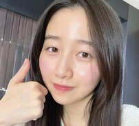 「開始2分で爆泣き」Cocomiのガチオタぶりが愛おしい！スラリ美脚ショットで『劇場版ハイキュー!!』鑑賞を報告