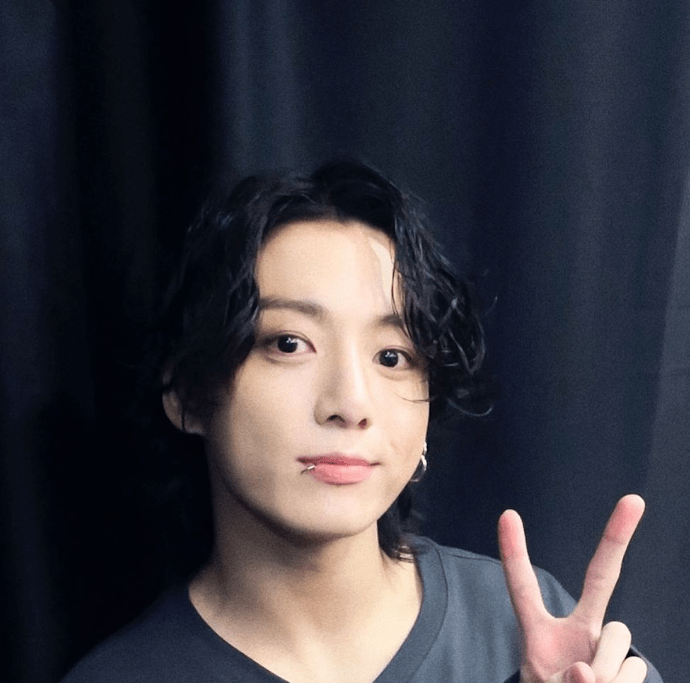 練習生時代の悪ガキ2人組｣BTSジョングクとテテ｢深夜のインスタライブ