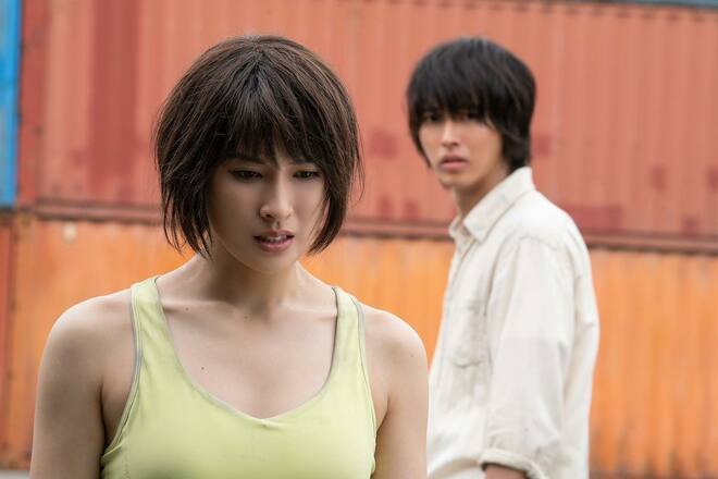 山崎賢人×土屋太鳳Netflix『今際の国のアリス3』にある「炎上リスク」！1年遅れでも制作決行の裏に「最強コンビと世界17か国1位」の画像