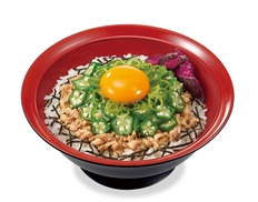 『オクラ旨だしとりそぼろ丼』は主役級のおいしさ　3大牛丼チェーン激うま“じゃないほう裏メニュー”【すき家編】