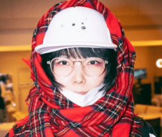 「あれが似合うのは吉田栄作か木村拓哉かaikoだけ」aiko、“年齢不変”のデニムオンデニムコーデ自撮りが沸騰