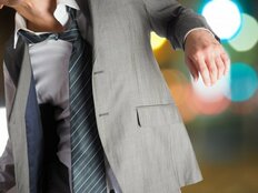 「電車内の不快行動」ランキング、恐怖感も覚える"泥酔"よりも「不安になる」迷惑行為は【トップ3】