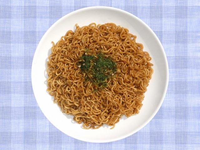 ソースの香ばしさがたまらない“ソースやきそば”もランクイン、10～30代男女が「好きなサッポロ一番」【第4位以下】の画像