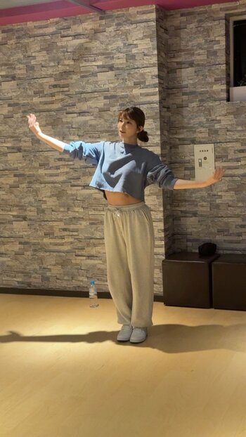 ロック座の舞台を直前に控える上原亜衣さん（写真は本人提供）