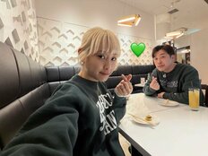 「めちゃ若い」近影が話題の高橋愛＆あべこうじ、11回目の結婚記念日ショット公開　“11歳差”おしどり夫婦が沸騰