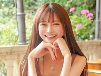 「綺麗なママ…尊い」第1子出産の愛沢えみり、神々しいマタニティフォト公開に「美しすぎて鳥肌たった」の声！