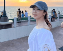 「なんという美男子」美容家・神崎恵“超イケメン次男”との顔出しツーショットに「まるでカップルのようです」