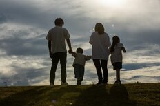 結婚しない若者増加は本当？10～20代男女に聞く【将来結婚したい？】の意外な答え