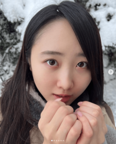 「ていうかまだ高校生だったんですね！」本田望結、サラサラロングヘアをなびかせた“現役最後の制服ショット”の破壊力がヤバい！