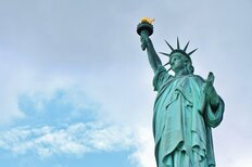 NYでおにぎり屋台を起業した人も　ロマンだけでは語れない「海外脱サラ」のメリット＆デメリット