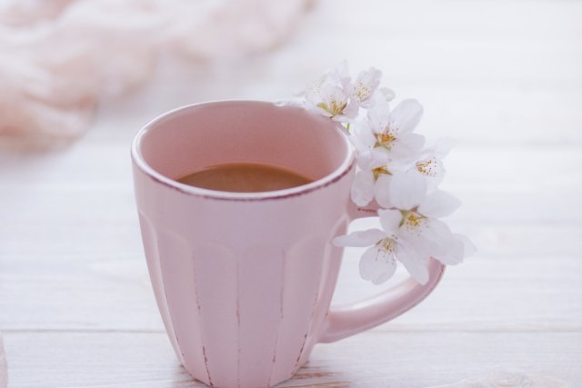 “ヌン活”がブーム！お花見シーズンに10～30代女子が「行ってみたい春アフタヌーンティー」【トップ3】の画像