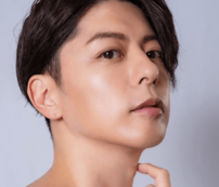 「カッコ良すぎて震えちゃう」元ジャニーズ高橋直気40歳、“腕タトゥーガッツリ”ランウェイ動画でウインク＆挑発ポーズ披露！「見る度に涙出る美しさなんよ」