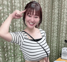 「脚！長！」“グラマラスすぎる”元NHKアナ、ヘルシー美脚露わなショーパン＆ブーツの秋の装いが沸騰「朝から元気になる」