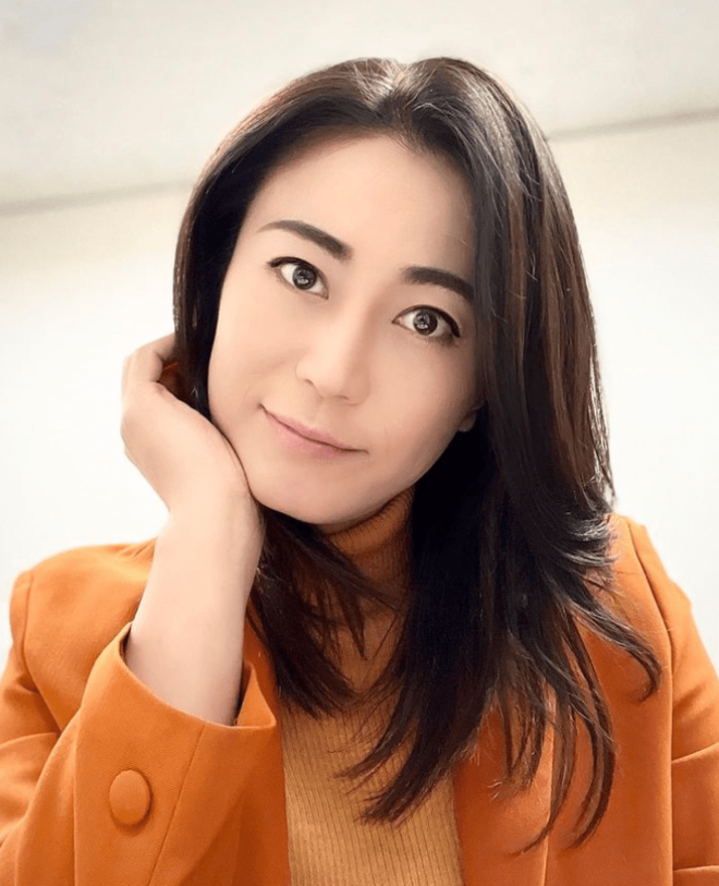 「お店入ると嬉しいけど恥ずかしかった〜笑」歌手活動休止中の氷川きよし、まとめ髪＆ツヤ肌でコンビニ来店のプラべショットがかわいすぎる！の画像