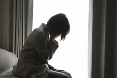 「報われない氷河期世代」をどう支えるのか　非正規転々・年金不安・住宅難…限られる支援策と若者への影響